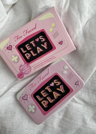 Палетка теней too faced mini let's play eye shadow palette2 фото