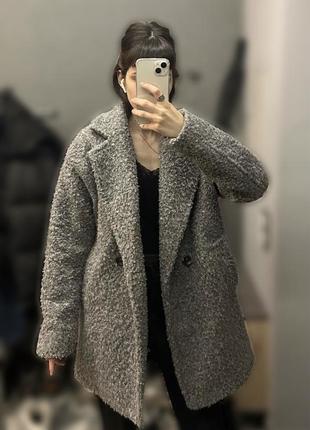 Очень актуальное теплое пальто с имитацией шерсти2 фото