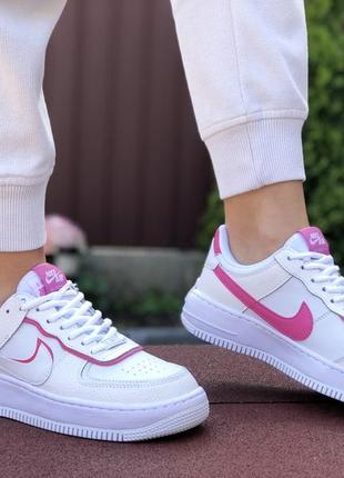 Шикарные женские кроссовки nike air force 1 shadow белые с малиновым2 фото