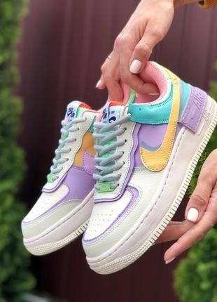 Трендові жіночі кросівки nike air force 1 shadow білі кольорові