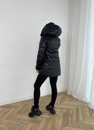 Теплая модная куртка с нашивками n 637 р.42-468 фото