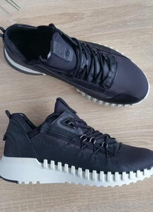 Кроссовки ecco s.t.1