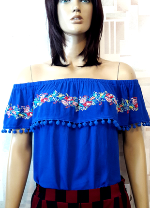 Натуральная синяя блуза с воланом и вышивкой от lottie1 фото
