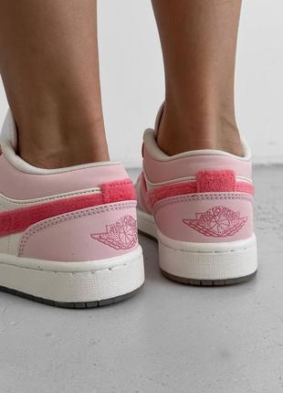 Кроссовки nike air jordan 1 low pink swoosh5 фото