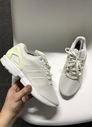 Мужские кроссовки adidas оригинал1 фото