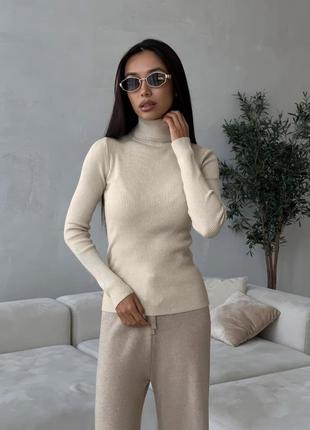 Базовий утеплений гольф у рубчик на флісі