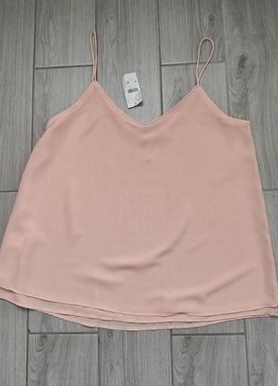 Майка на тонких бретелях ,нежно персикового цвета