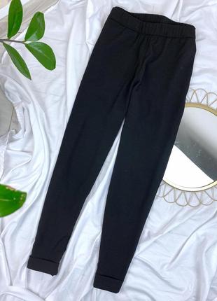 Чёрные легкие брюки штаны с карманами на резинке7 фото