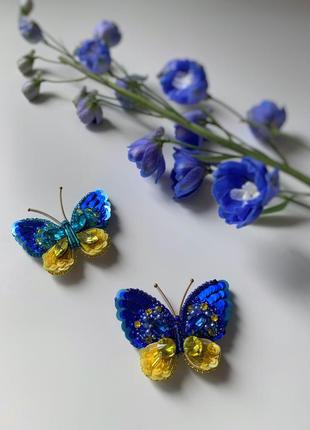 Патриотические украшения брошка желто голубая сердечко из бисера бабочка украинская птичка ручной работы3 фото