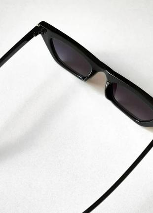 В подарок к покупке! узкие солнцезащитные очки в стиле 90-х uv 4006 фото