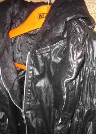 Куртка под кожу жатая черная s-m2 фото
