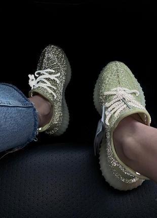 Кроссовки женские adidas yeezy 350 v2 “antlia”7 фото