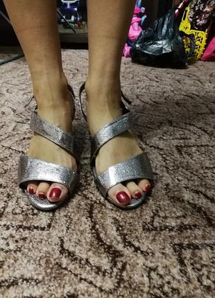 Босоніжки блиск.