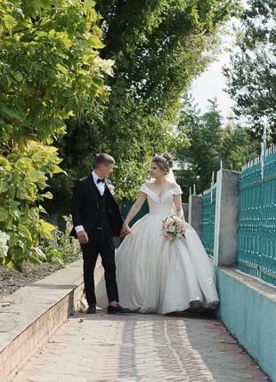 Весільна сукня блискуча, під реставрацію4 фото