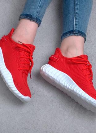Стильные красные кроссовки из текстиля сетка летние дышащие модные кроссы кеды2 фото