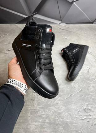 Мужские зимние кожаные ботинки с логотипом tommy hilfiger черные1 фото