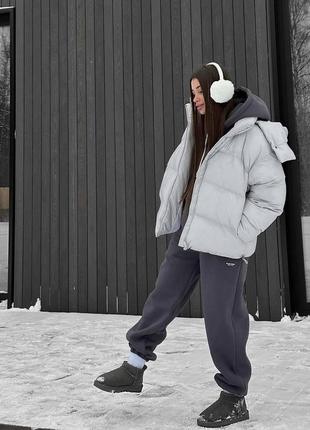 Зимова куртка- світло-сірий
- чорний
- шоколад2 фото