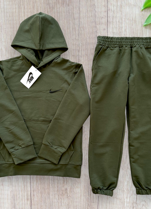 Спортивний костюм на хлопчика найк 104-122 см nike 002679 хакі