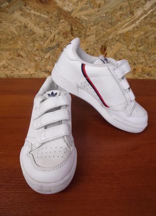 Кроссовки adidas