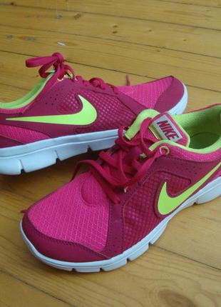 Кроссовки nike tartan shoes for boys оригинал 36-37 размер