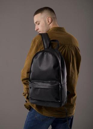 Мужской кожаный рюкзак городской классический для ноутбука черный (b)