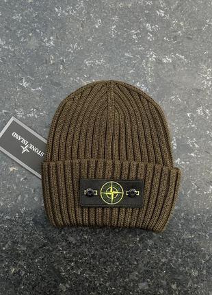 Чоловіча зимова шапка stone island хакі спортивна з патчем стон айленд тепла з відворотом в'язана (bon)2 фото