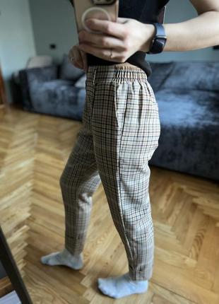 Брюки в клітинку бежеві bershka3 фото
