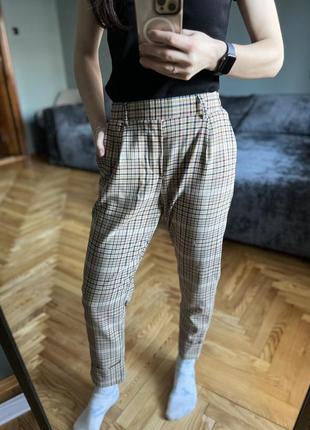 Брюки в клітинку бежеві bershka10 фото