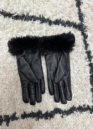 Стильные женские перчатки с мехом5 фото