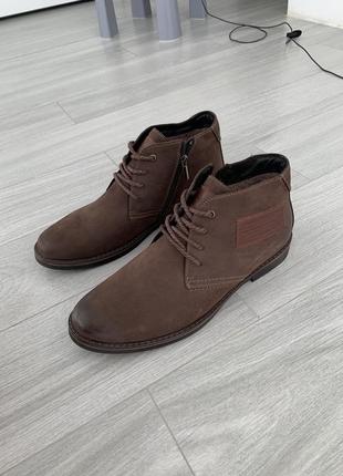 Зимові коричневі черевики 44розмір