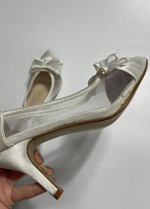 Весільні туфлі лодочки човники crystal shoe designs5 фото