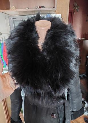 Дубленка кожаная,воротник енот. новая