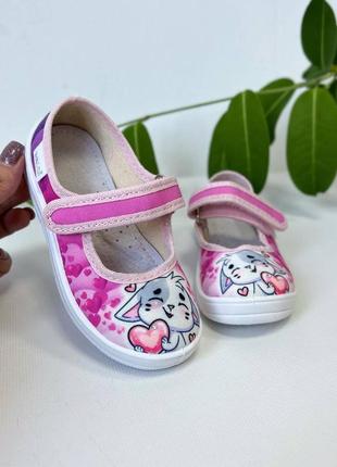 Дитячі фффірмові капчики - змінне взуття для дівчинки тапочки1 фото