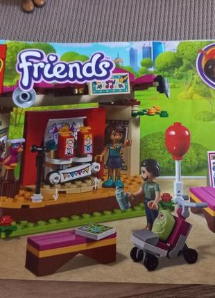 Lego friends 41334 сцена андреа в парке.
на возраст от 6-12лет.