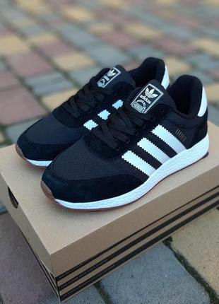 Зимние кроссовки adidas iniki чорні з білим