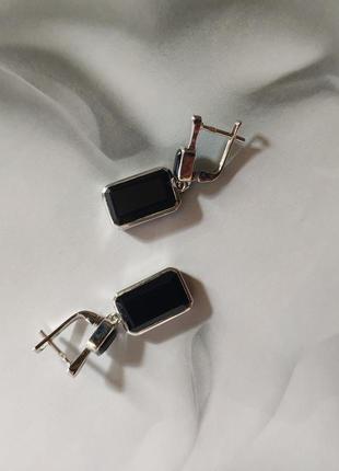 Трендовые серебряные сережки подвески с натуральным черным ониксом крупные висячие женские серьги из серебра4 фото