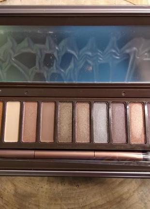 Палетка теней urban decay naked 2 eyeshadow palette (12 оттенков)6 фото