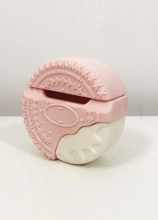 Чехол крутой силиконовый для apple airpods печенье. gp-806 цвет: розовый1 фото