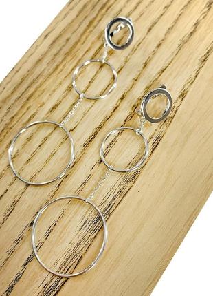 Модные геометрические серебряные сережки без камней женские серьги из серебра свисающие с английским замком3 фото