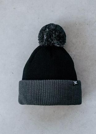 Двоколірна шапка на зиму staff black & graphite1 фото