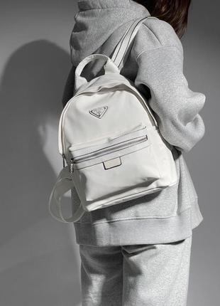 Женский рюкзак prada re-nylon small backpack white