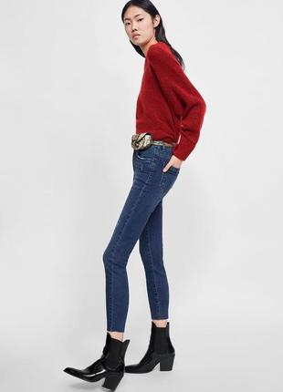 Базовые джинсы zara, рваный низ, 36р оригинал, испания2 фото