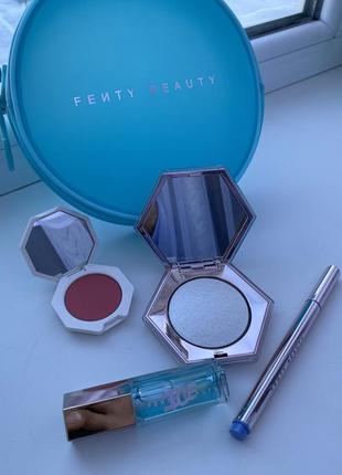 Лімітовані набори повнорозмірних (!) продуктів від fenty beauty xxxtra hawt: fenty beauty x jazzelle