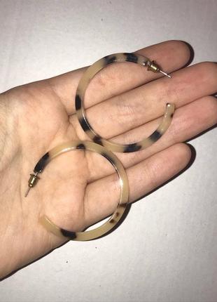 Сережки кольца леопардовые