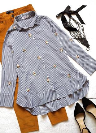 Сорочка в смужку з вишивкою і оборками