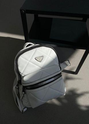 Жіночий рюкзак   prada backpack white2 фото