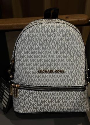 Рюкзак под бренд michael kors monogram backpack mini white женский1 фото