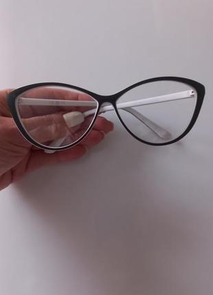 Високоякісні окуляри для іміджу італія10 фото