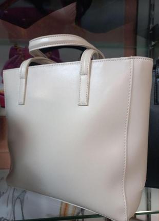 Классическая вместительная женская сумка каркасная большая качественная в стиле "tote bag"  цвет беж тауп7 фото