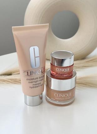 Набір для обличчя clinique moisture surge з трьох повнорозмірних засобів